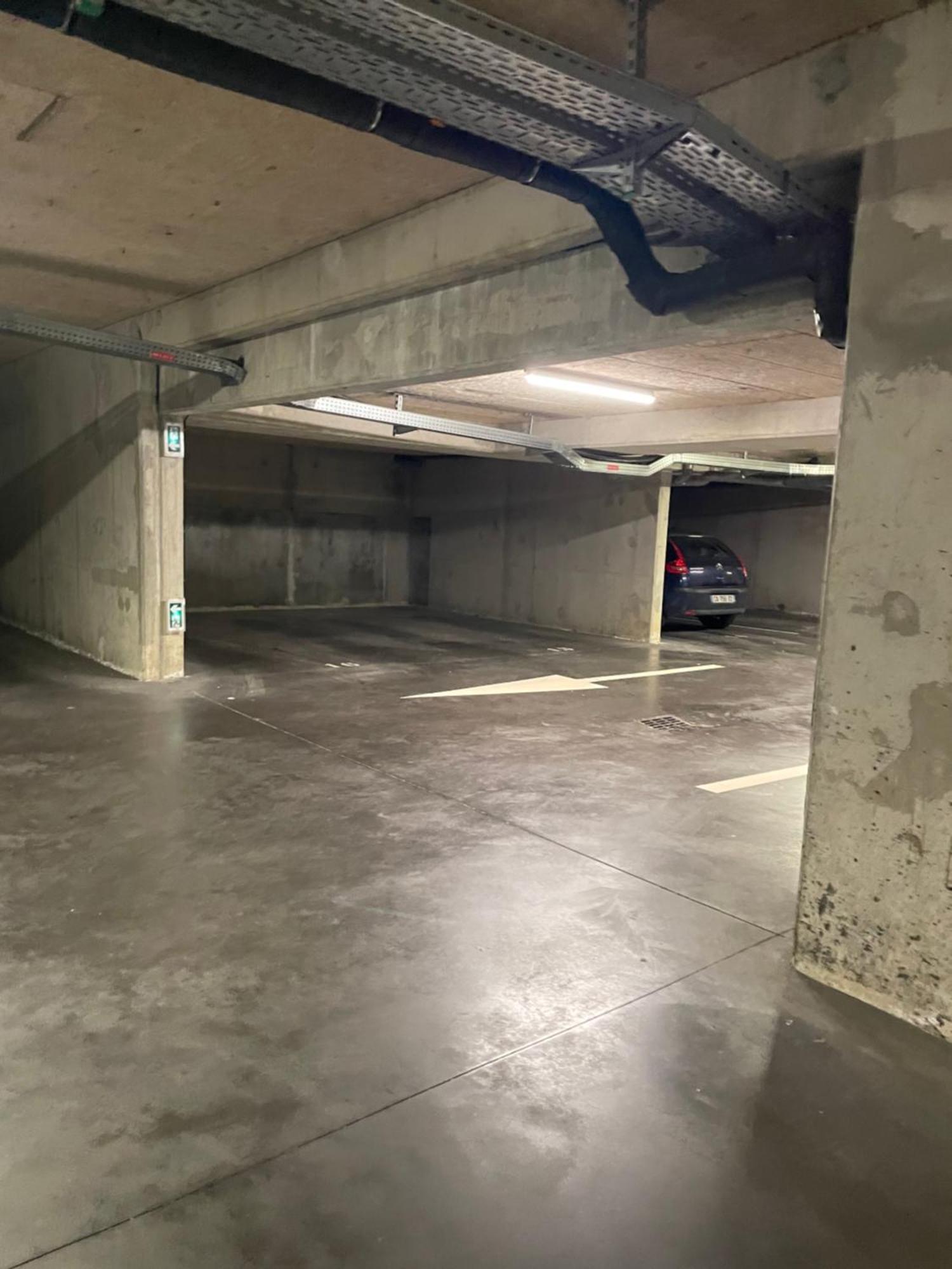 Chez Armando - Lille Centre Avec Option Parking Lägenhet Exteriör bild